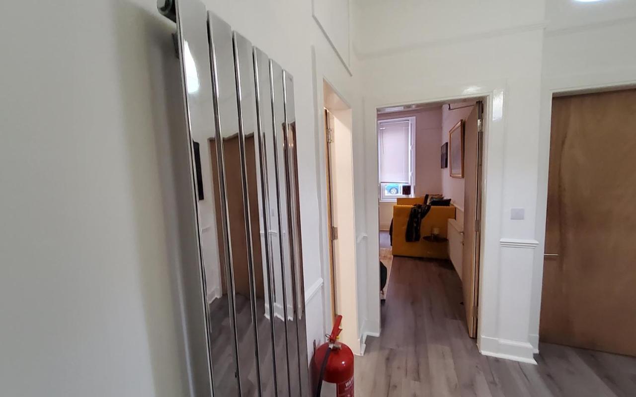 Leith Spectacular By Sensational Short Lets & Serviced With 6 Separate Beds & 2 Baths Appartement